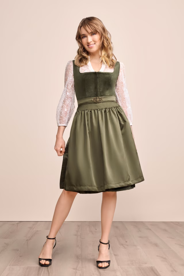 Kurzdirndl Greece